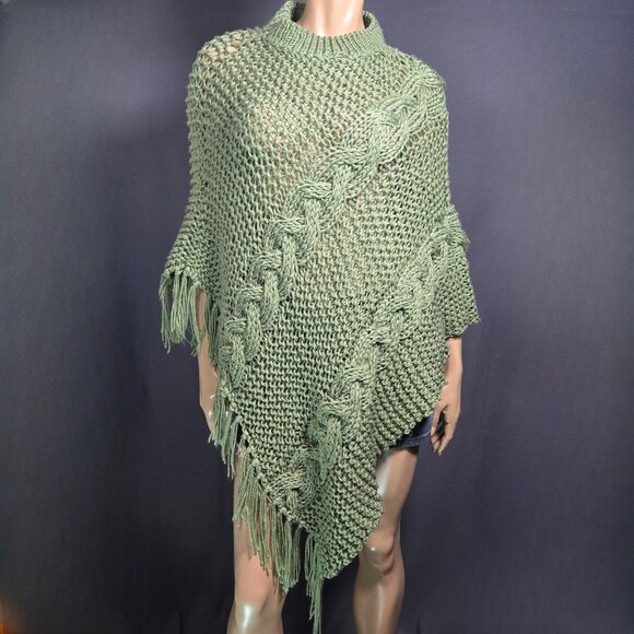 Y2K Green Fringed Poncho Chunky Knit Boho Grunge Fairy Lightweight Cable Knit - Picture 1 of 11